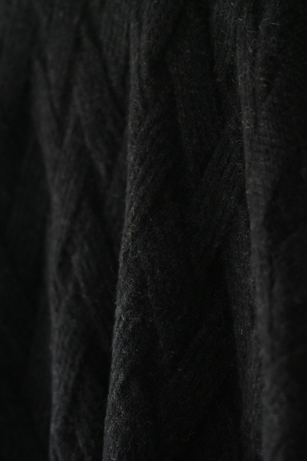 YASHIKI - Ochiba mohair Cardigan [BLACK]