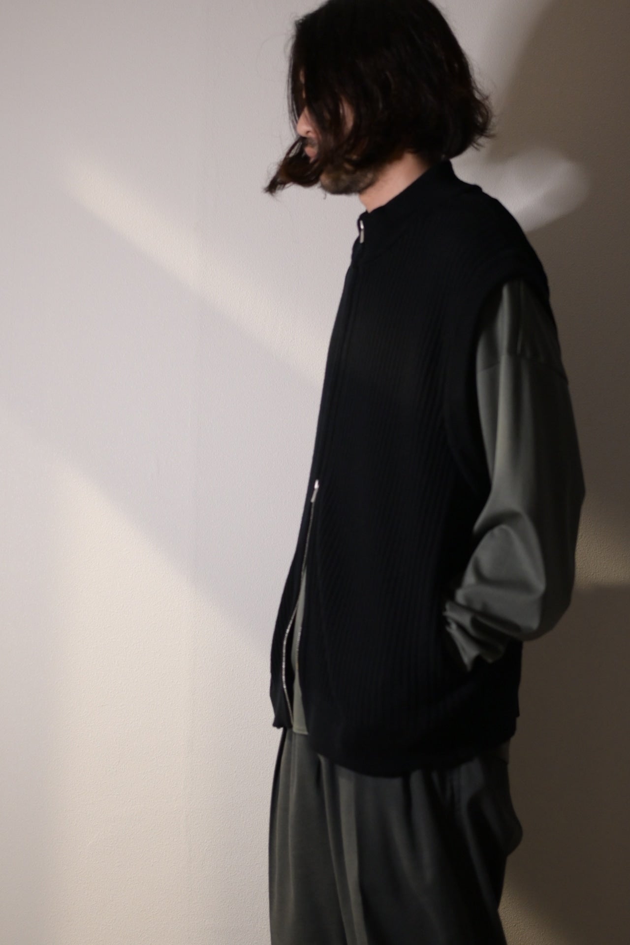 YASHIKI - Mizore Drivers Knit Vest [BLACK]