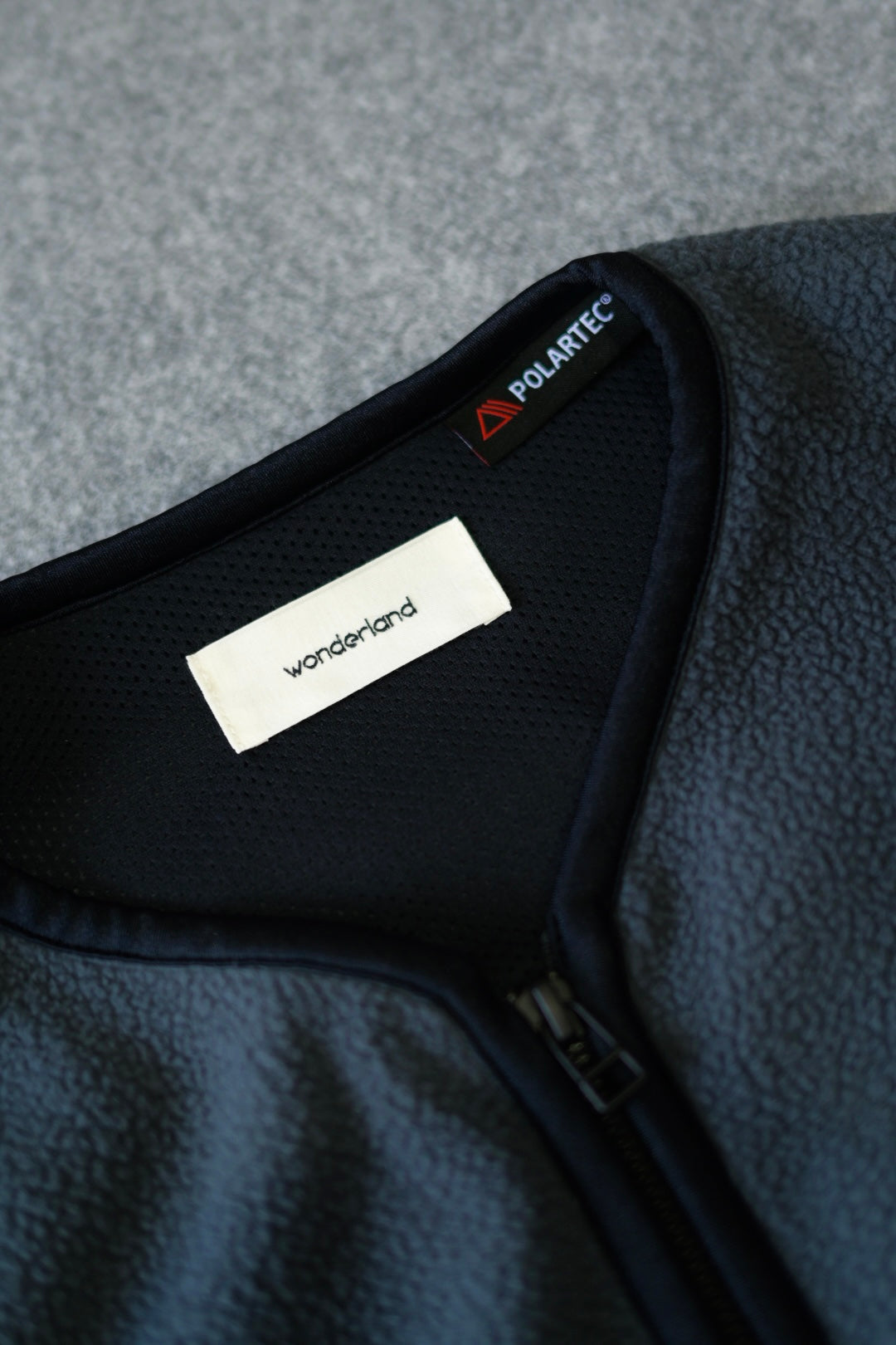 wonderland  - Store Vest [GRAY]