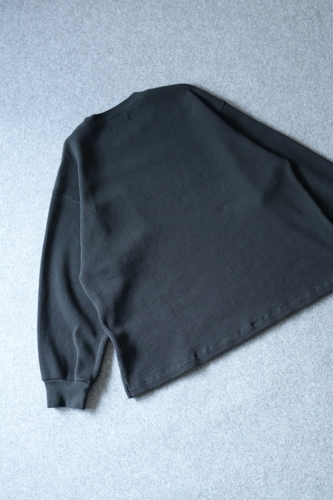 wonderland - Waffle L/S [BLACK]