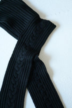 YASHIKI - Kanya Hooded Scarf [BLACK]