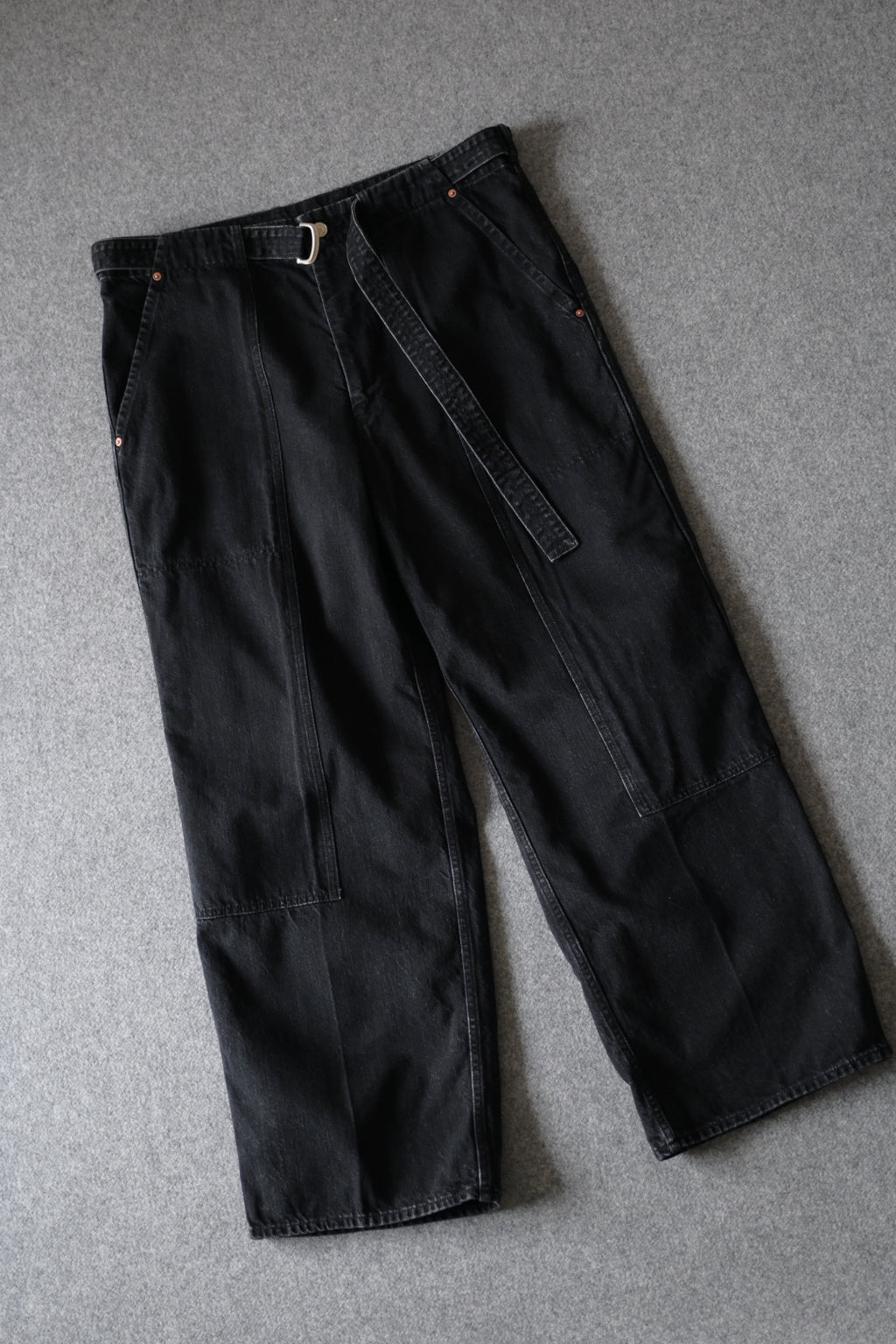 phebus フィーバス SULFUR DYE DENIM BELTED PANTS BLACK