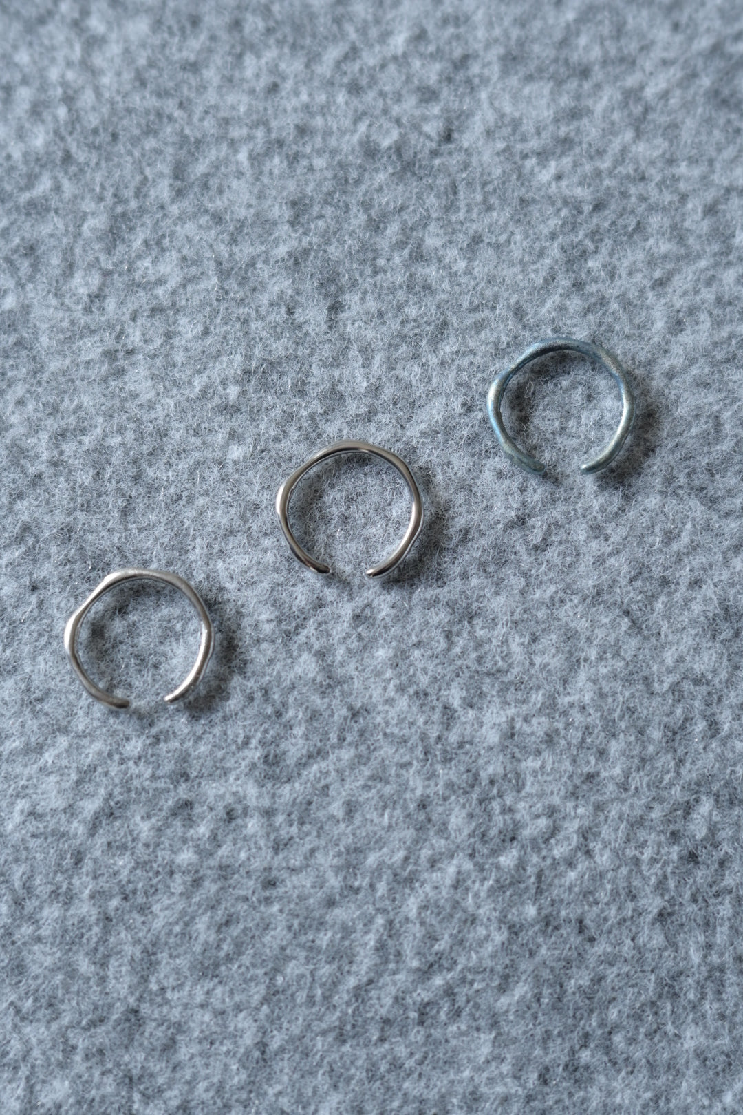 __22[ニニ] EarCuff - Uneven Frost