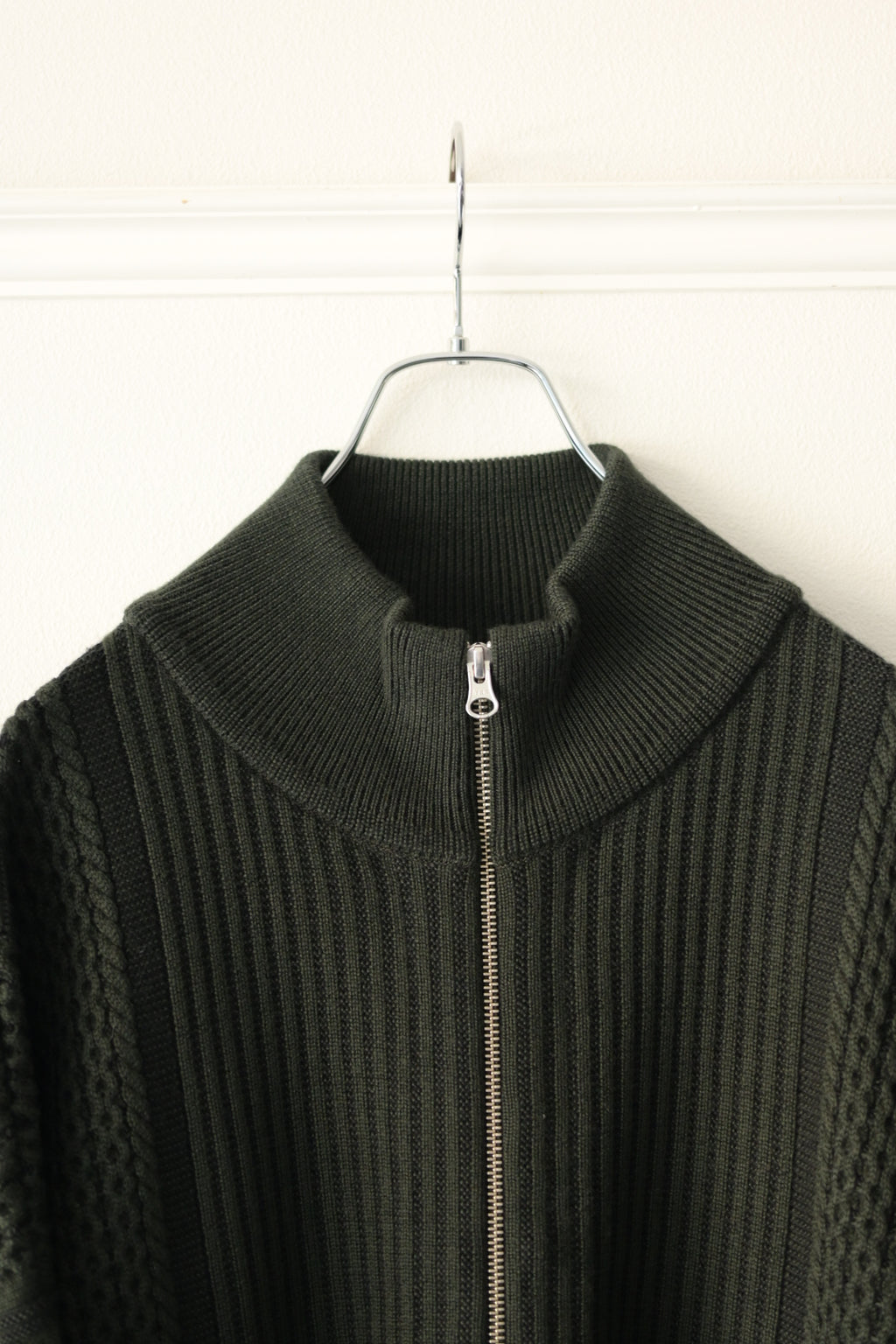 YASHIKI - Akiiro Drivers Knit [DARK-OLIVE]