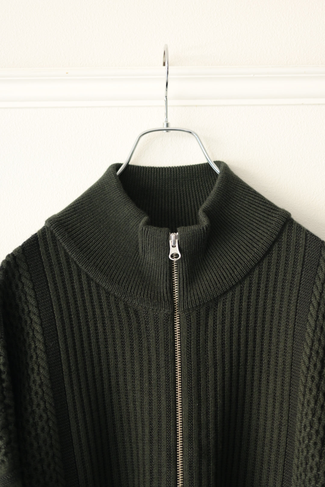 YASHIKI - Akiiro Drivers Knit [DARK-OLIVE]