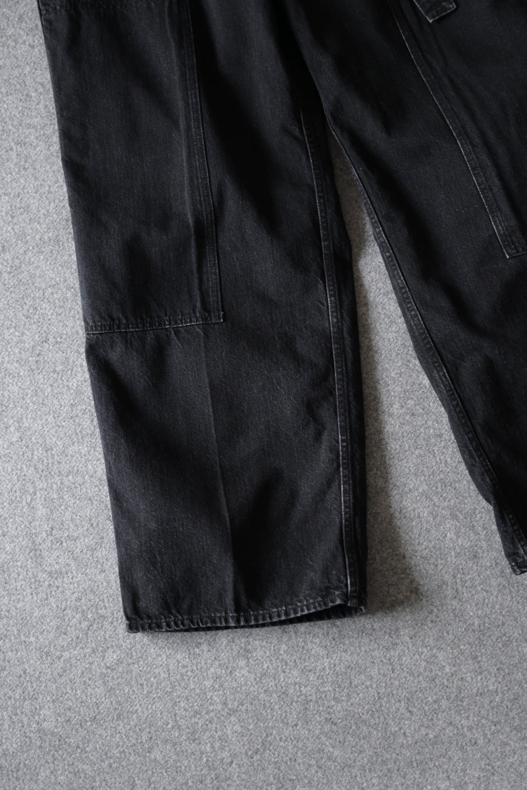 phebus  - SULFUR DYE DENIM BELTED PANTS [BLACK]