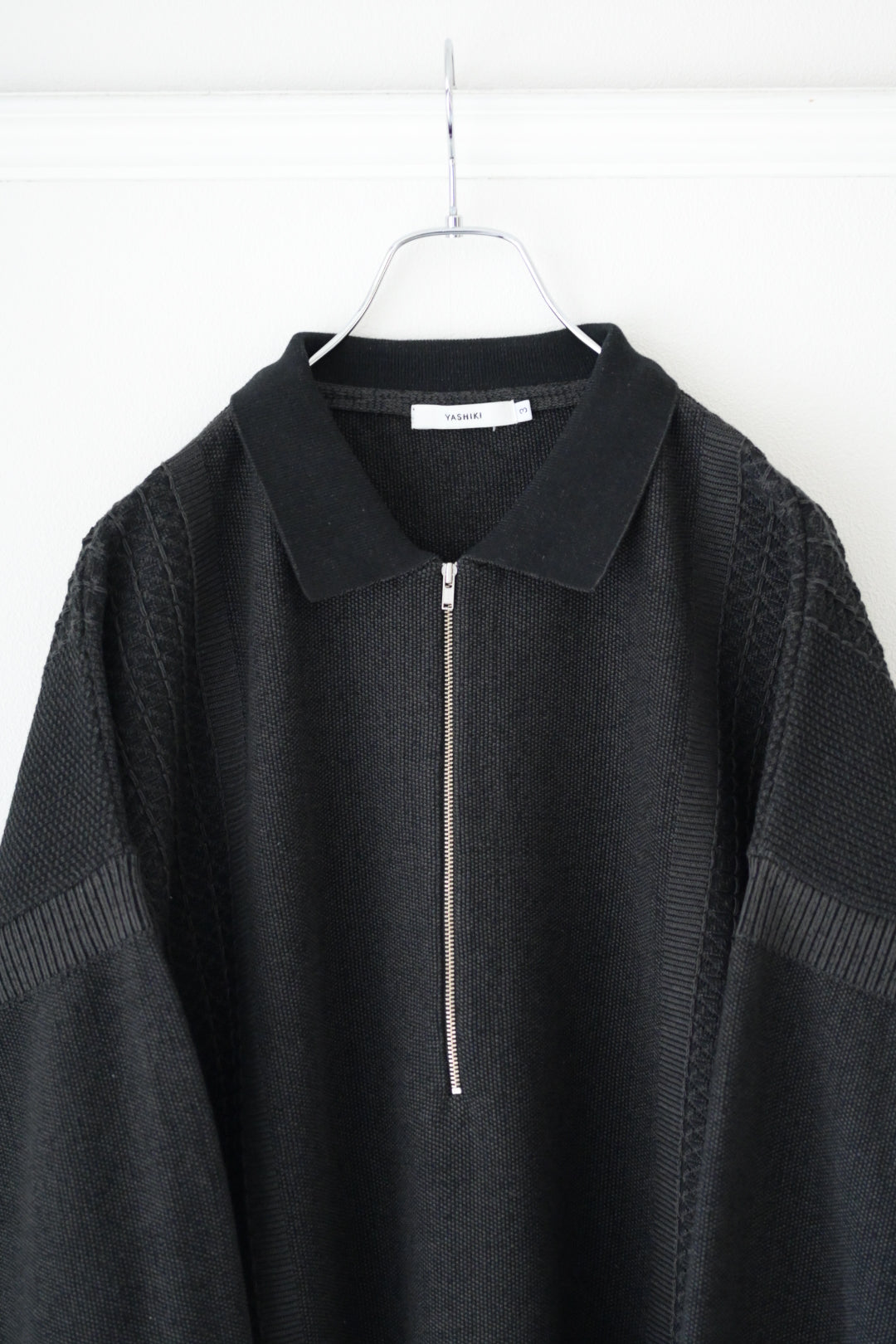 YASHIKI Kanto Zip Polo [BLACK] 通販 | ヤシキ ニットポロ | turf