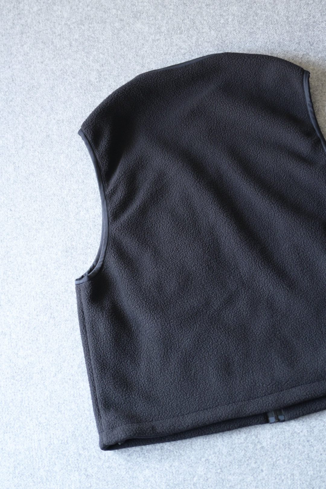 wonderland - Store Vest [BLACK]