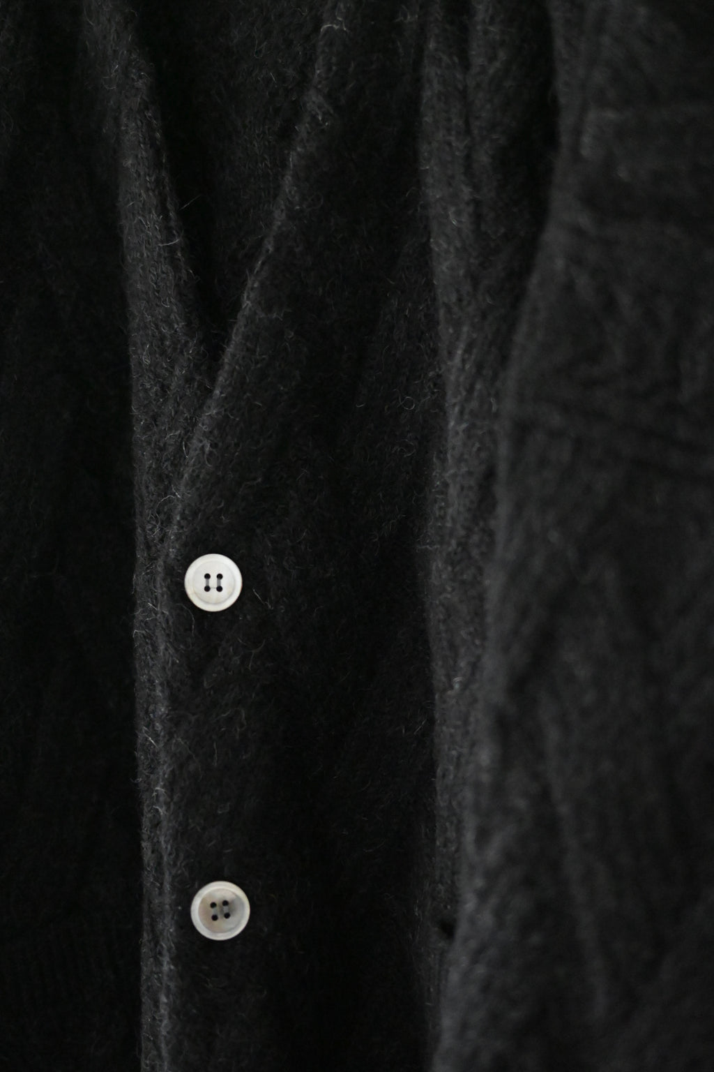YASHIKI - Ochiba mohair Cardigan [BLACK]