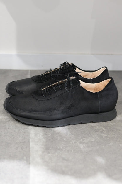 BUILD - sneaker