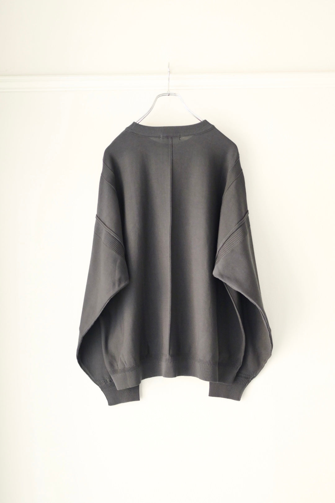 YASHIKI (ヤシキ) - Mebuki Knit [CHARCOAL]