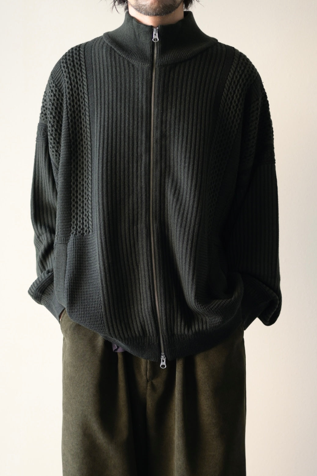 YASHIKI - Akiiro Drivers Knit [DARK-OLIVE]