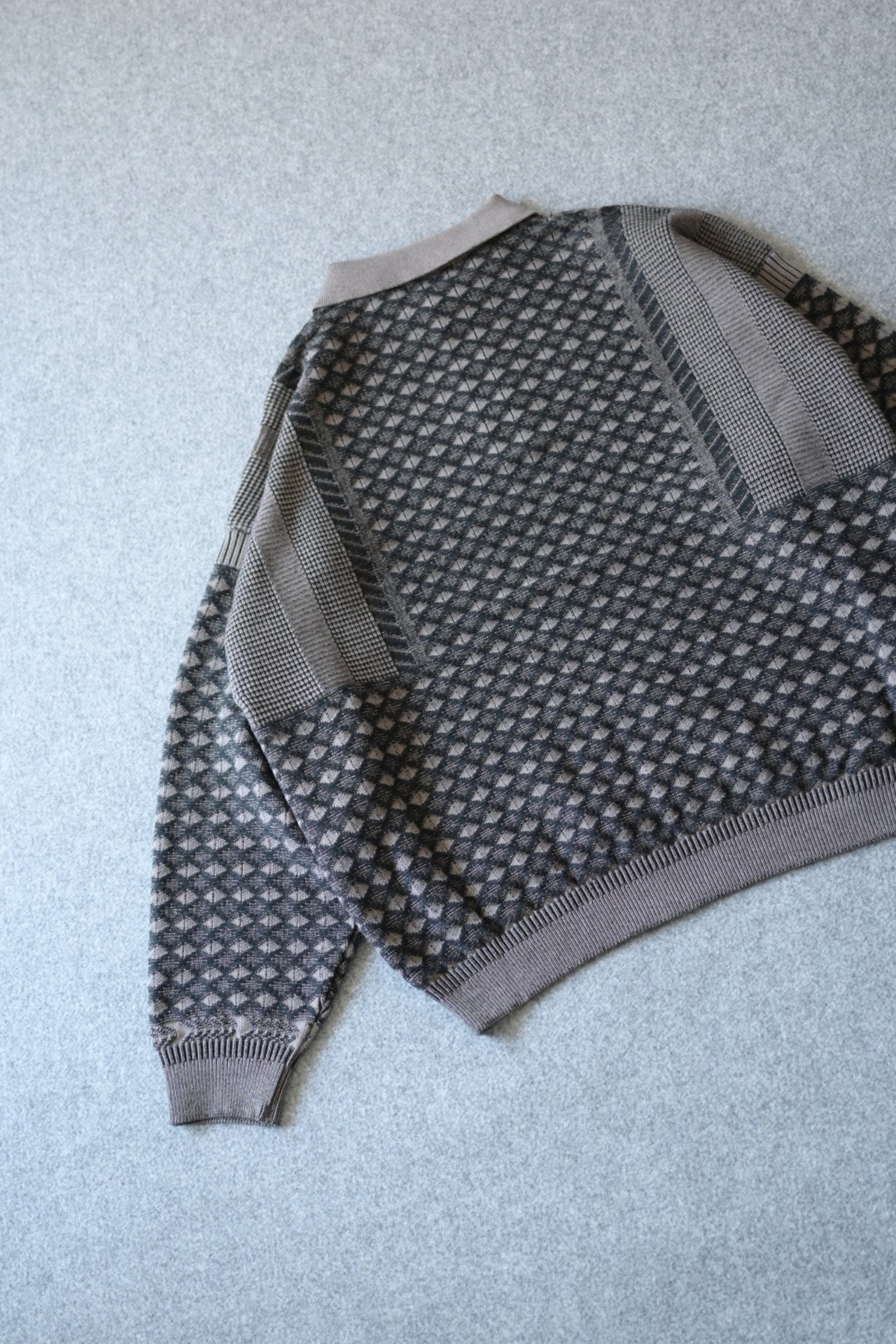 YASHIKI - Rikka Knit Polo [GREIGE]