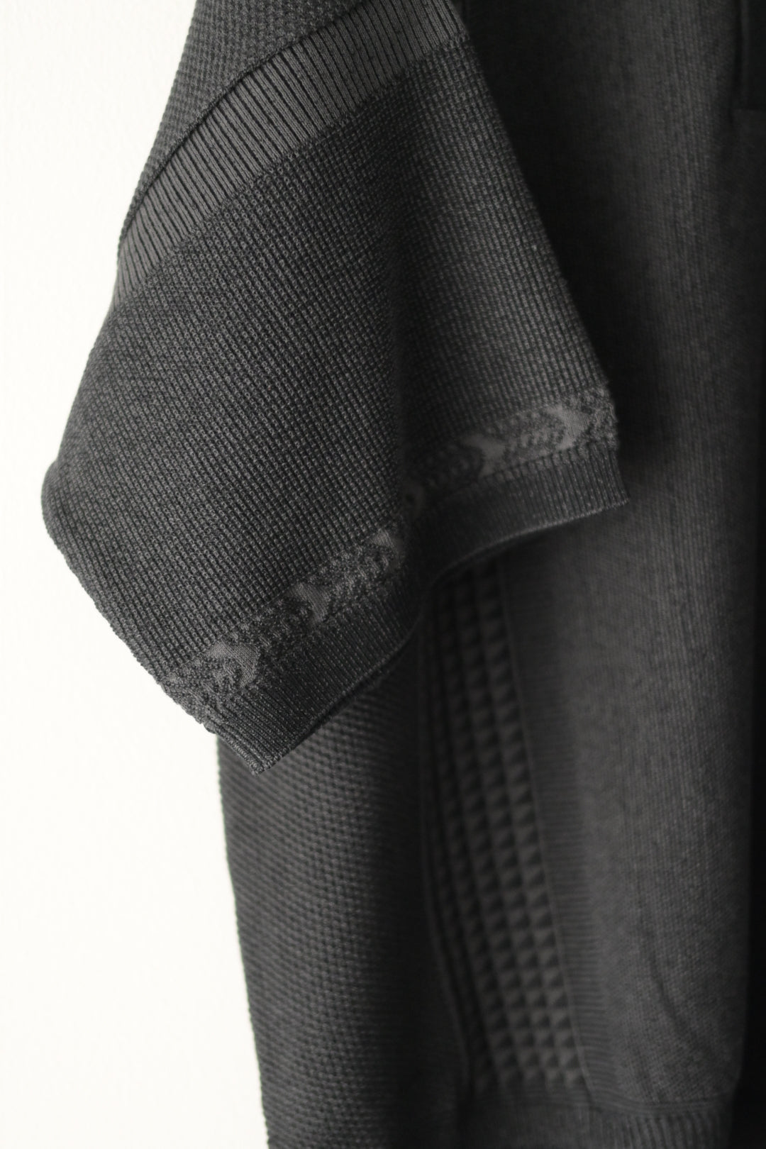 YASHIKI (ヤシキ) - Aotsuyu Knit Polo [BLACK]