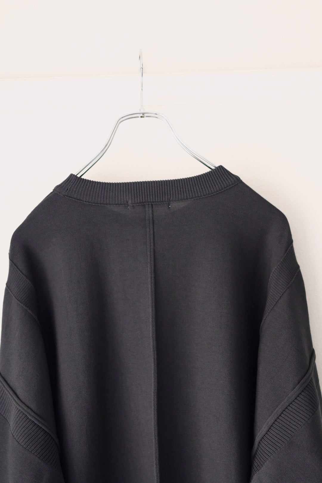 YASHIKI (ヤシキ) - Mebuki Knit [CHARCOAL]