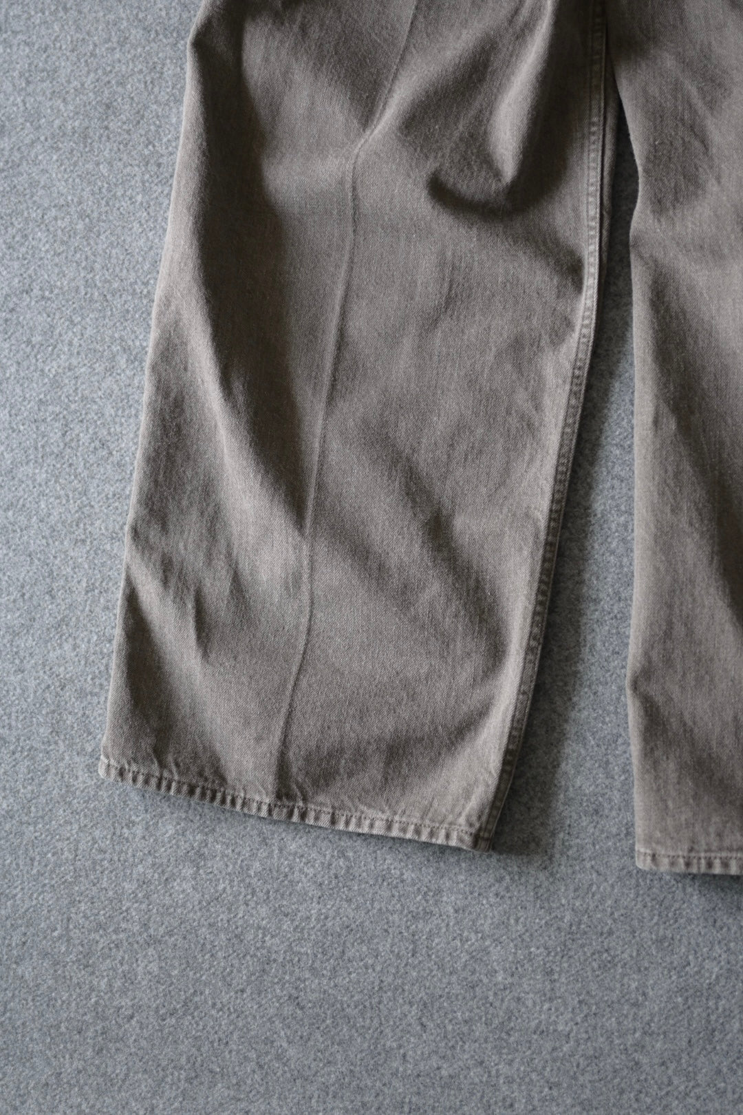 phebus - SULFUR DYE DENIM BELTED PANTS [GRAY]