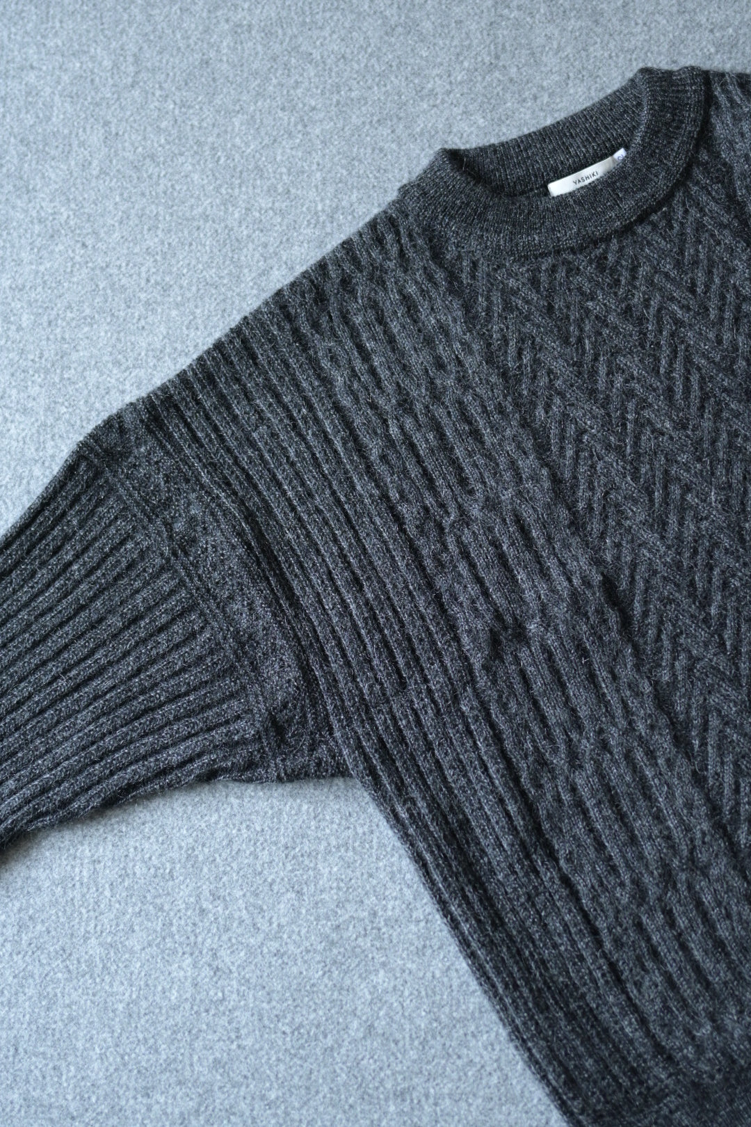 YASHIKI - Sekkei mohair Knit [BLACK]