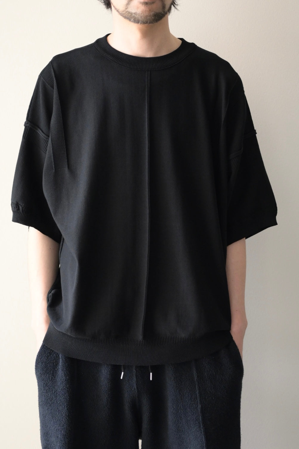 YASHIKI (ヤシキ) - Mebuki S/S Knit [BLACK]
