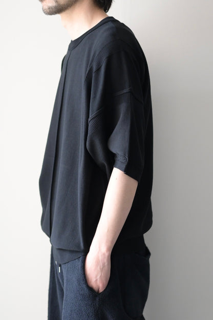YASHIKI (ヤシキ) - Mebuki S/S Knit [BLACK]