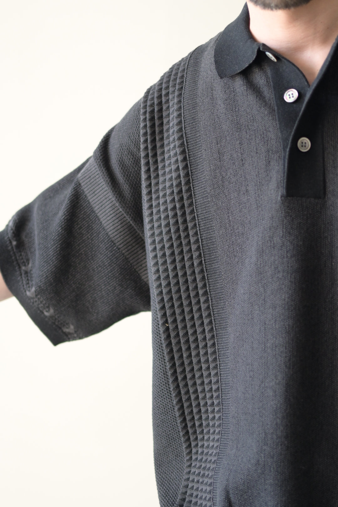 YASHIKI (ヤシキ) - Aotsuyu Knit Polo [BLACK]