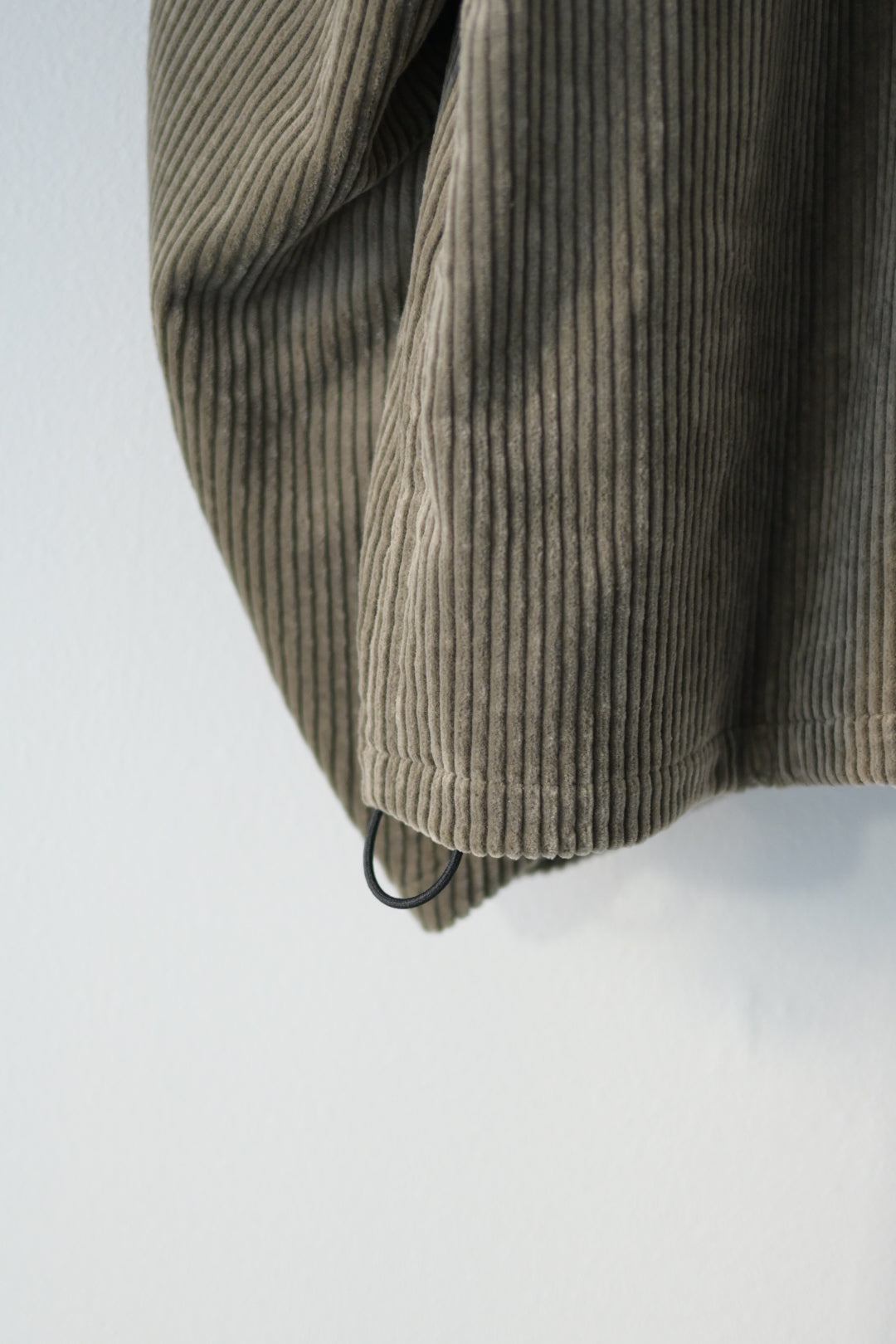 Blanc YM - Corduroy Padded JKT