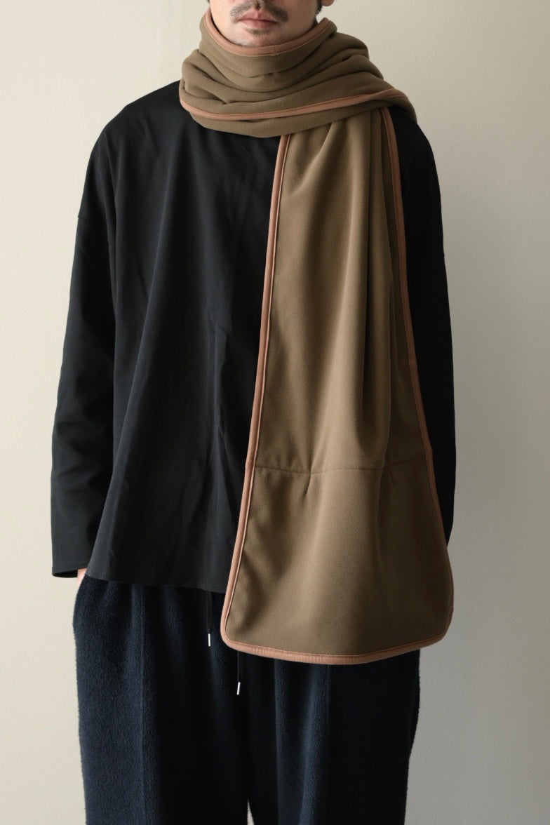 wonderland  - Fleece Scarf