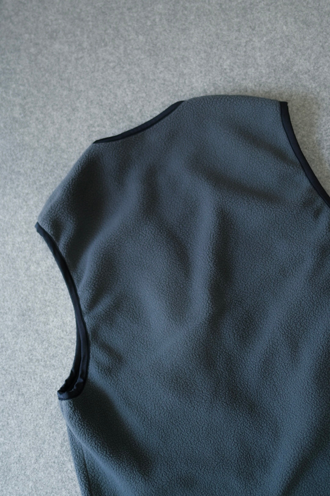 wonderland  - Store Vest [GRAY]