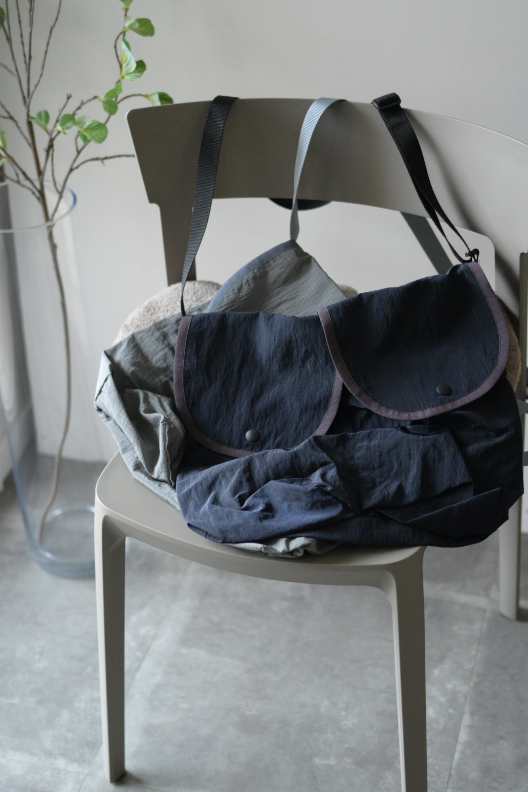 wonderland (ワンダーランド) - Large Pocket