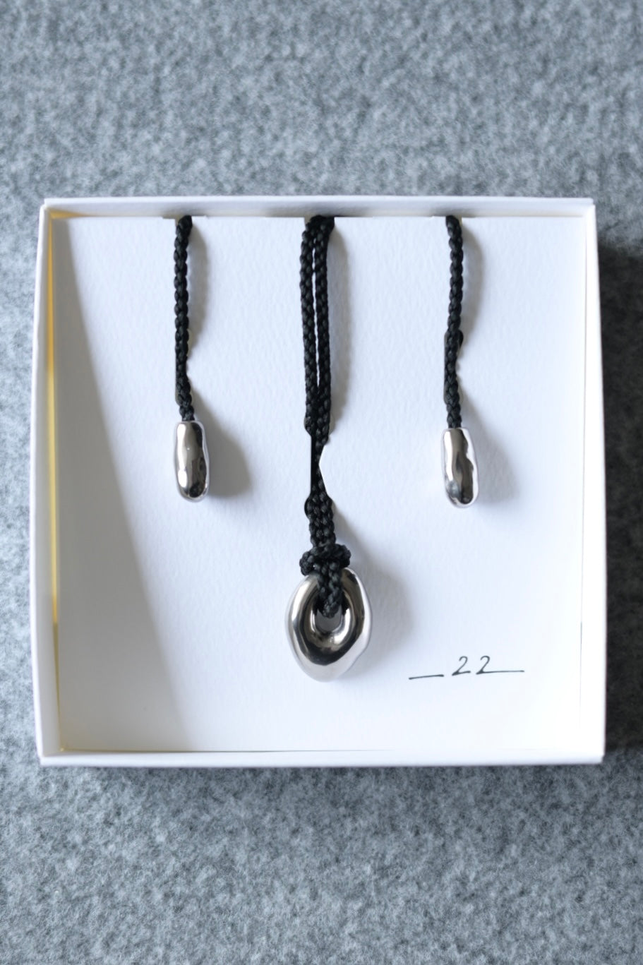__22[ニニ] Necklace - Uneven Luster