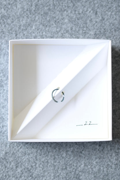 __22[Nini] EarCuff - Uneven Slate