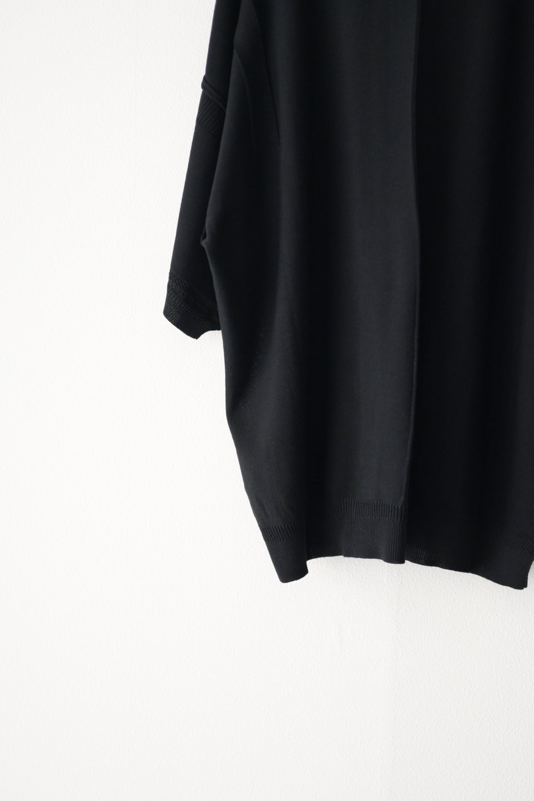 YASHIKI (ヤシキ) - Mebuki S/S Knit [BLACK]
