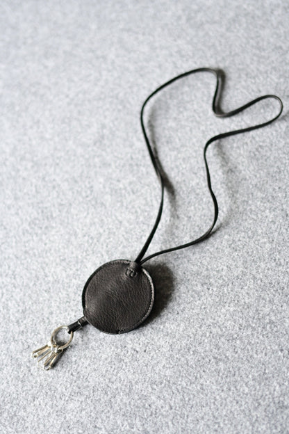 VU - neck key holder