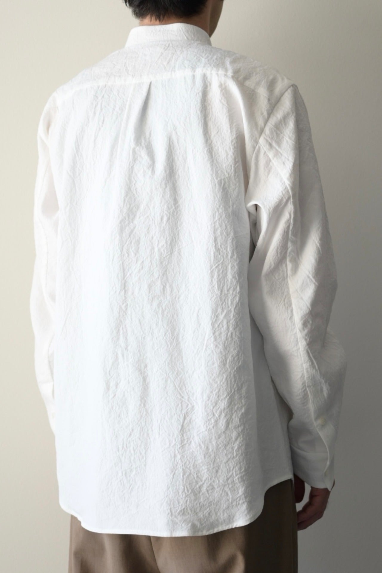山内 - 塩縮加工ラミーシャンブレーシャツ 羽襟無し [white]