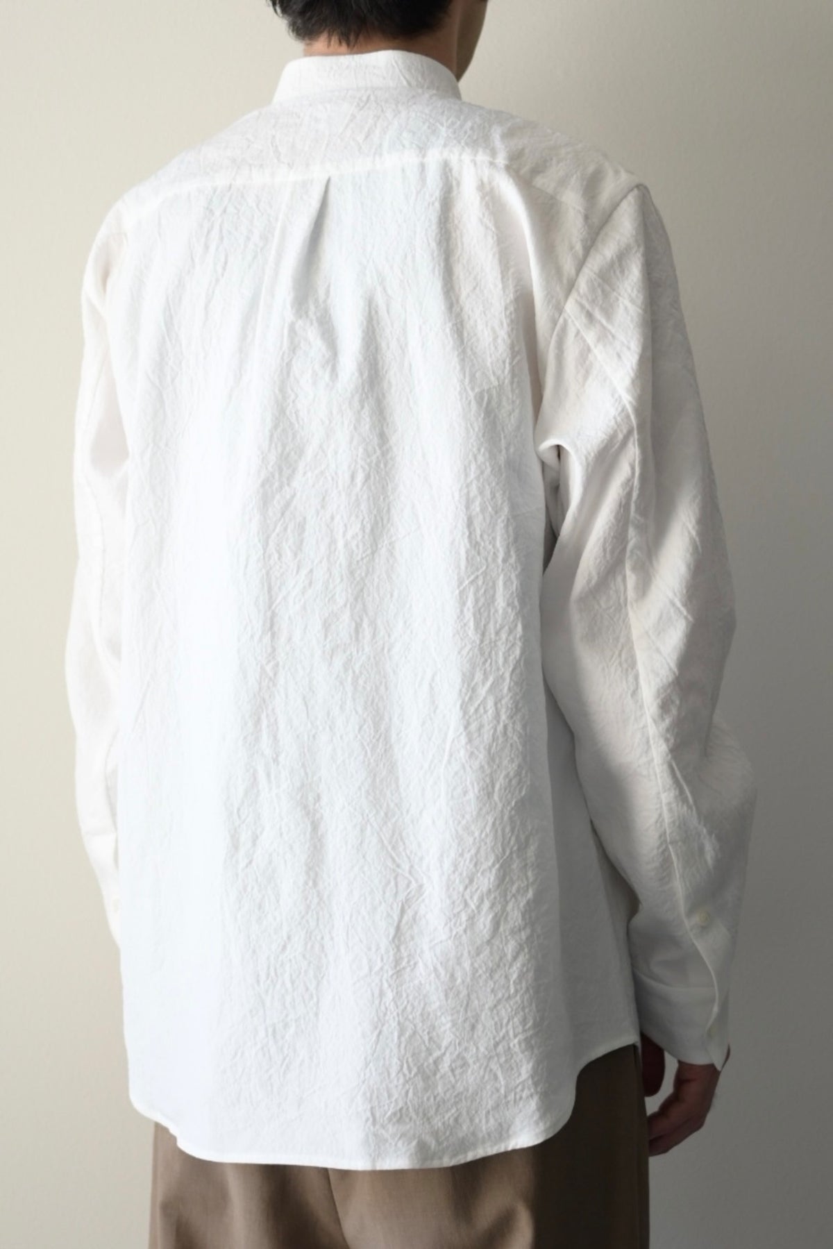 Yamauchi - Salt-Shrinking Ramie Chambray Shirt (No Collar) [White]