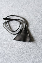 VU - neck key holder