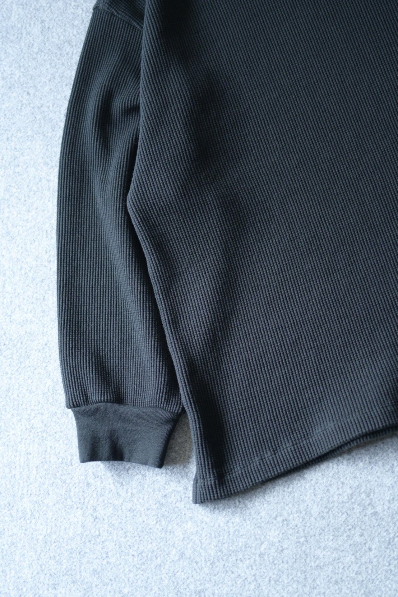 wonderland - Waffle L/S [BLACK]