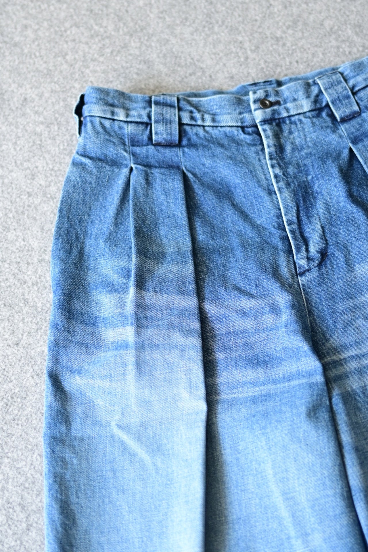 VU - vintage denim knee wide pants [VINTAGE BLUE]