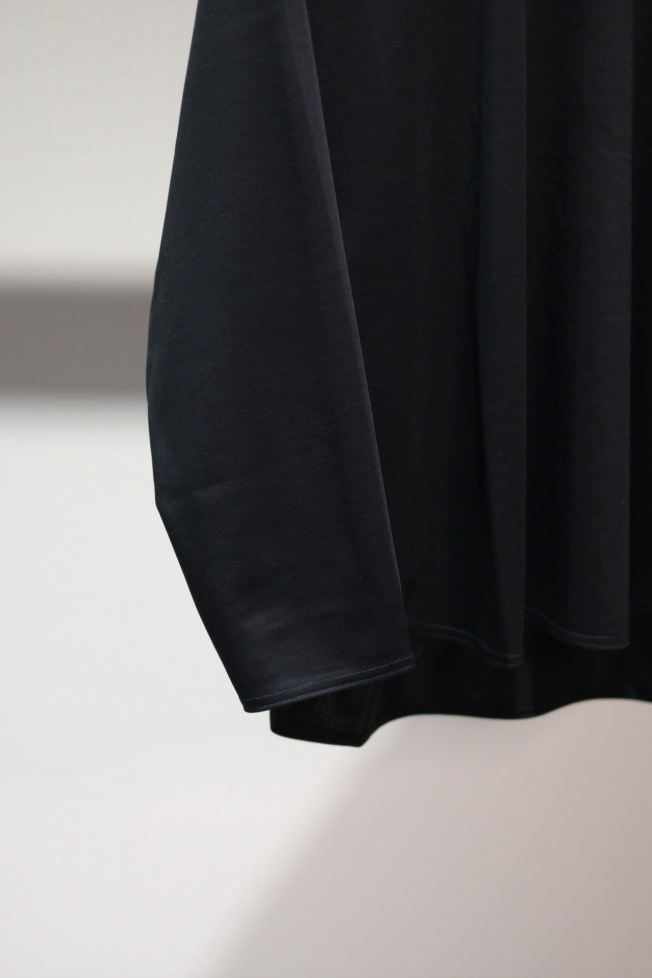 VU - basic long t-shirts [BLACK]