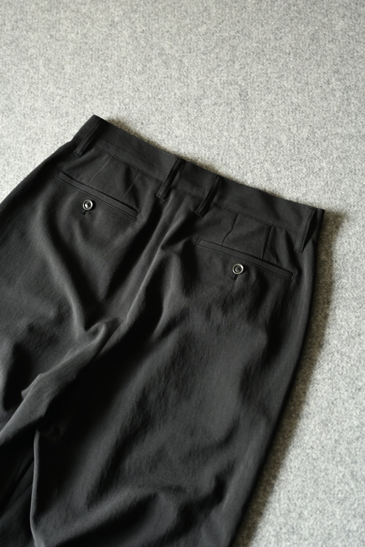 SAYATOMO - 1-Tack Baggy Slacks [BLACK]