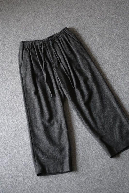 Blanc YM - CASHMERE WIDE PANTS [CHARCOAL GRAY]