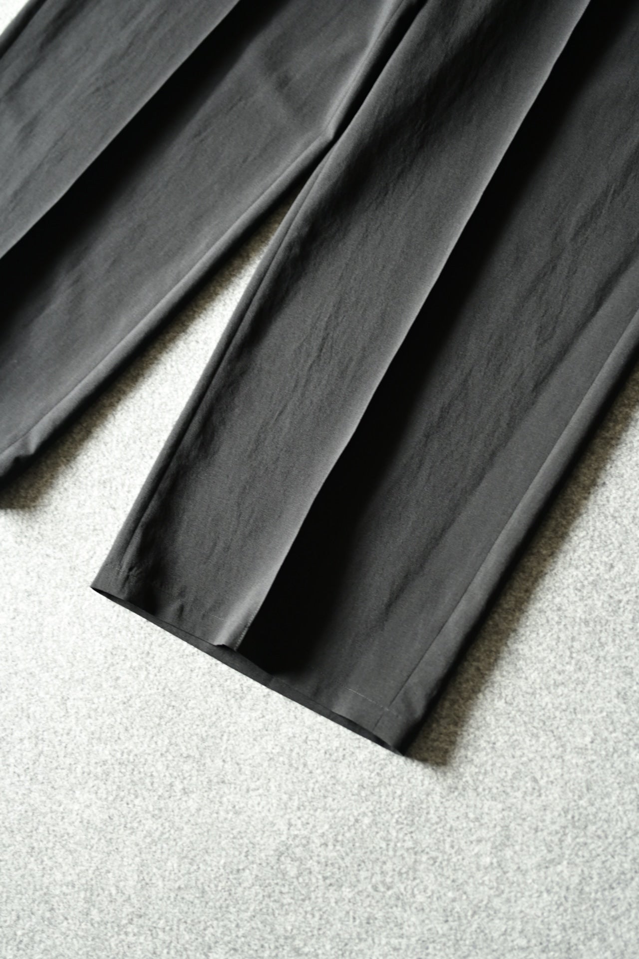 SAYATOMO - 1-Tack Baggy Slacks [BLACK]