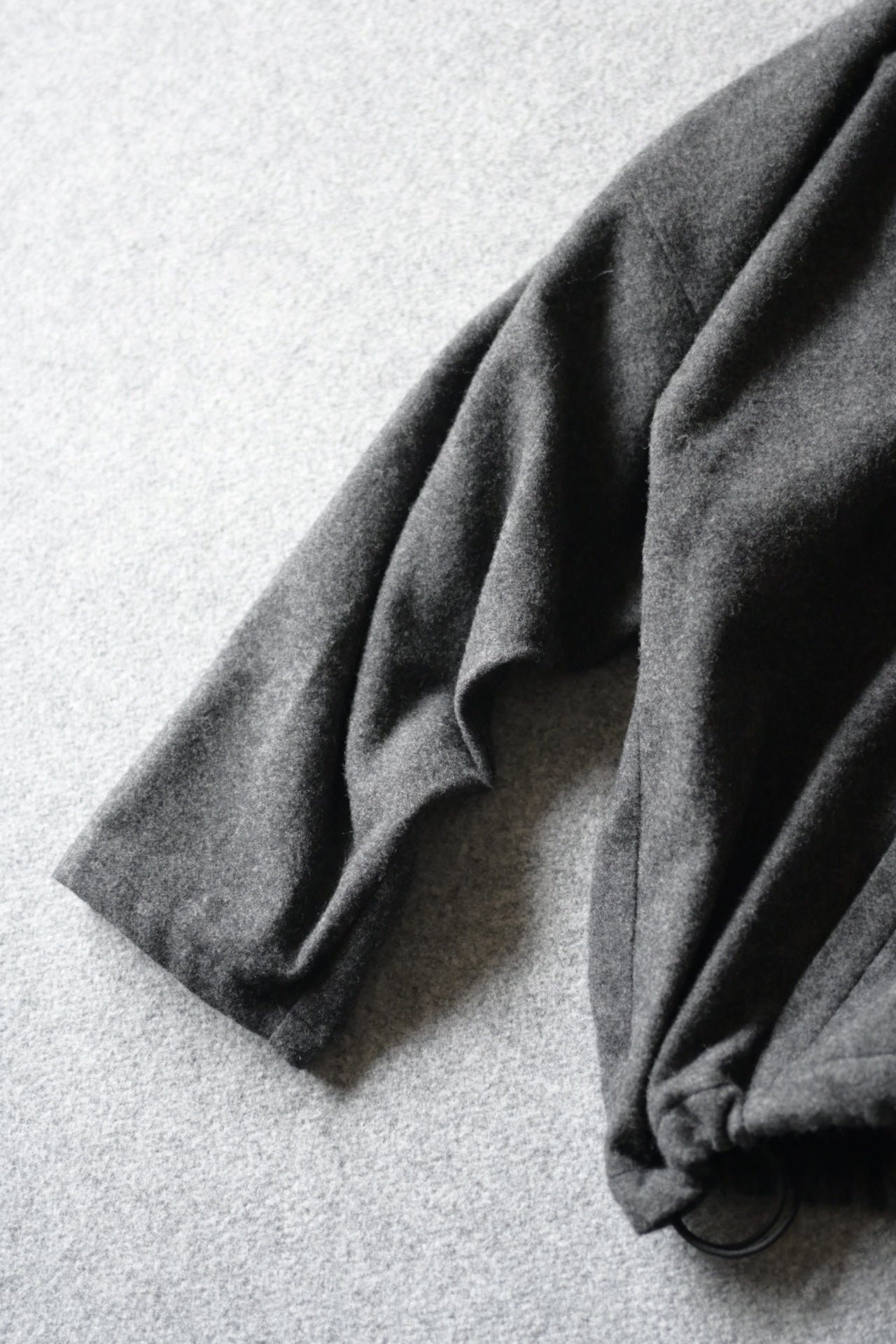 Blanc YM - CASHMERE ZIP JACKET [CHARCOAL GRAY]