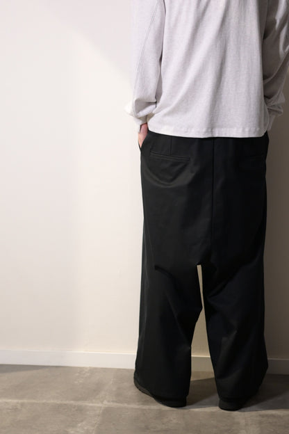 VU - wide silhouette pants [BLACK]