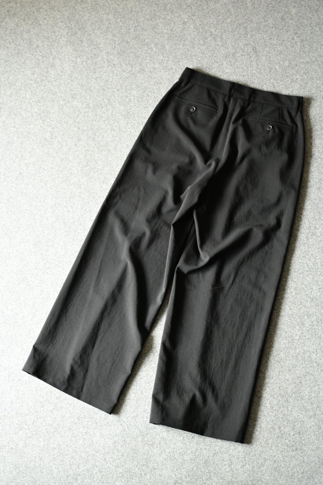 SAYATOMO ウールスラックス ブラック　サイズ1 SAYATOMO - 1-Tack Baggy Slacks [BLACK] – turf