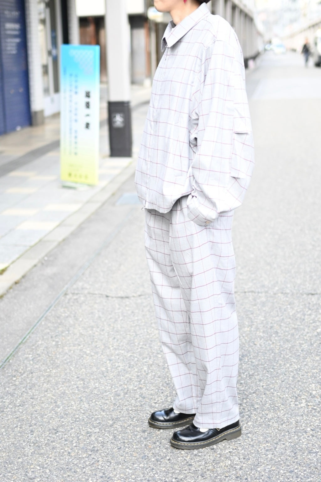 wonderland  - Two Tuck Check Pants