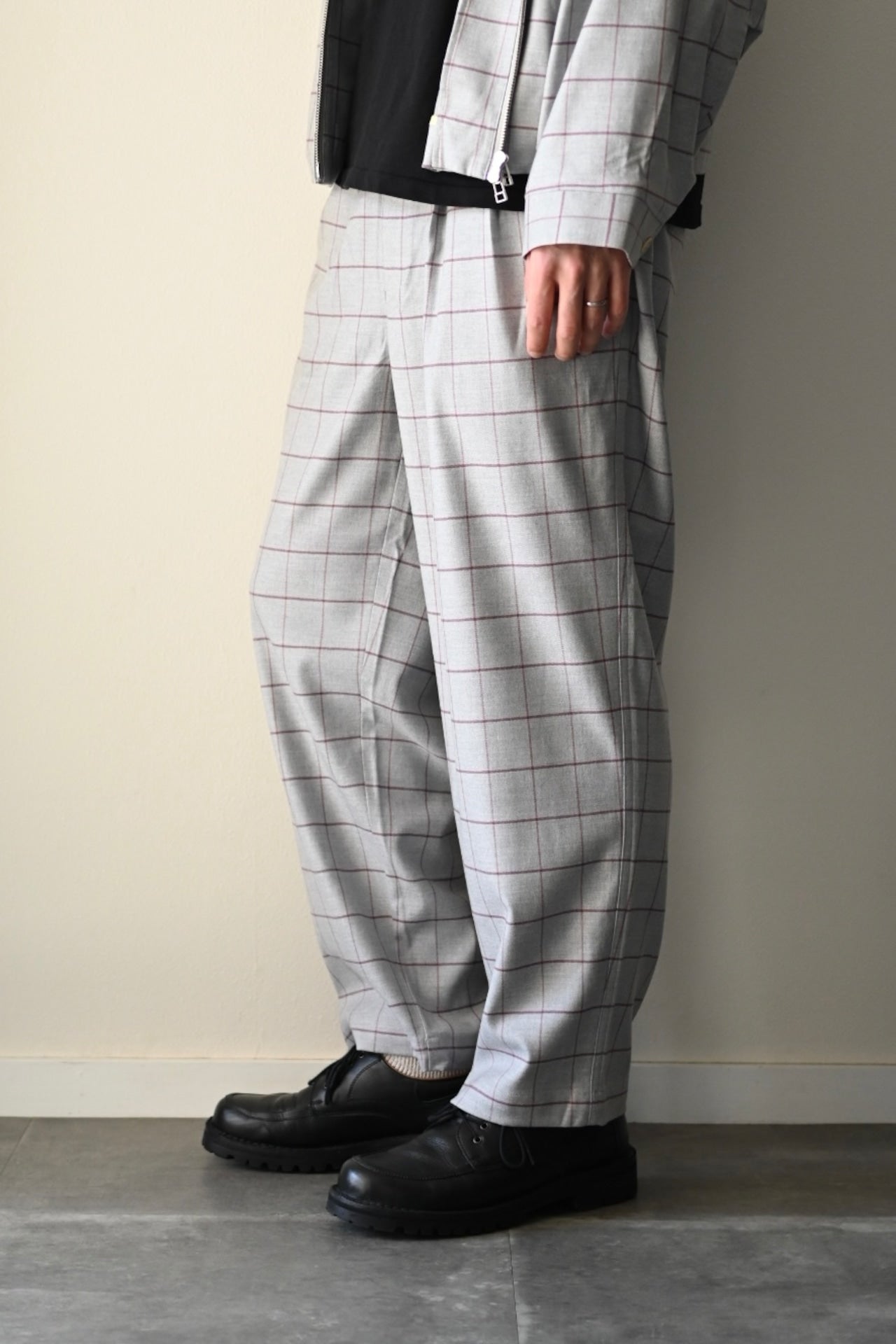 wonderland - Two Tuck Check Pants