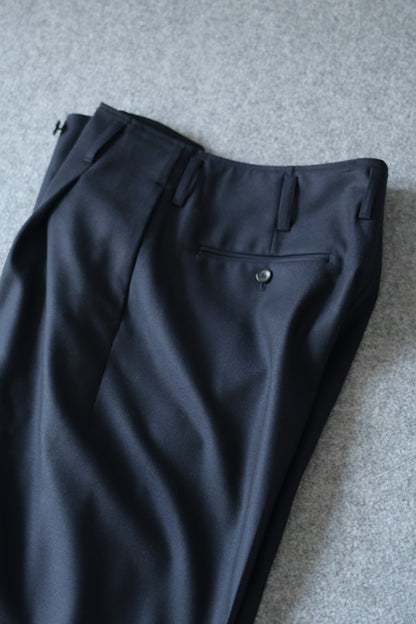 山内 - ヘビーウールツイル・サイドシームレスワンタックパンツ [dark navy]